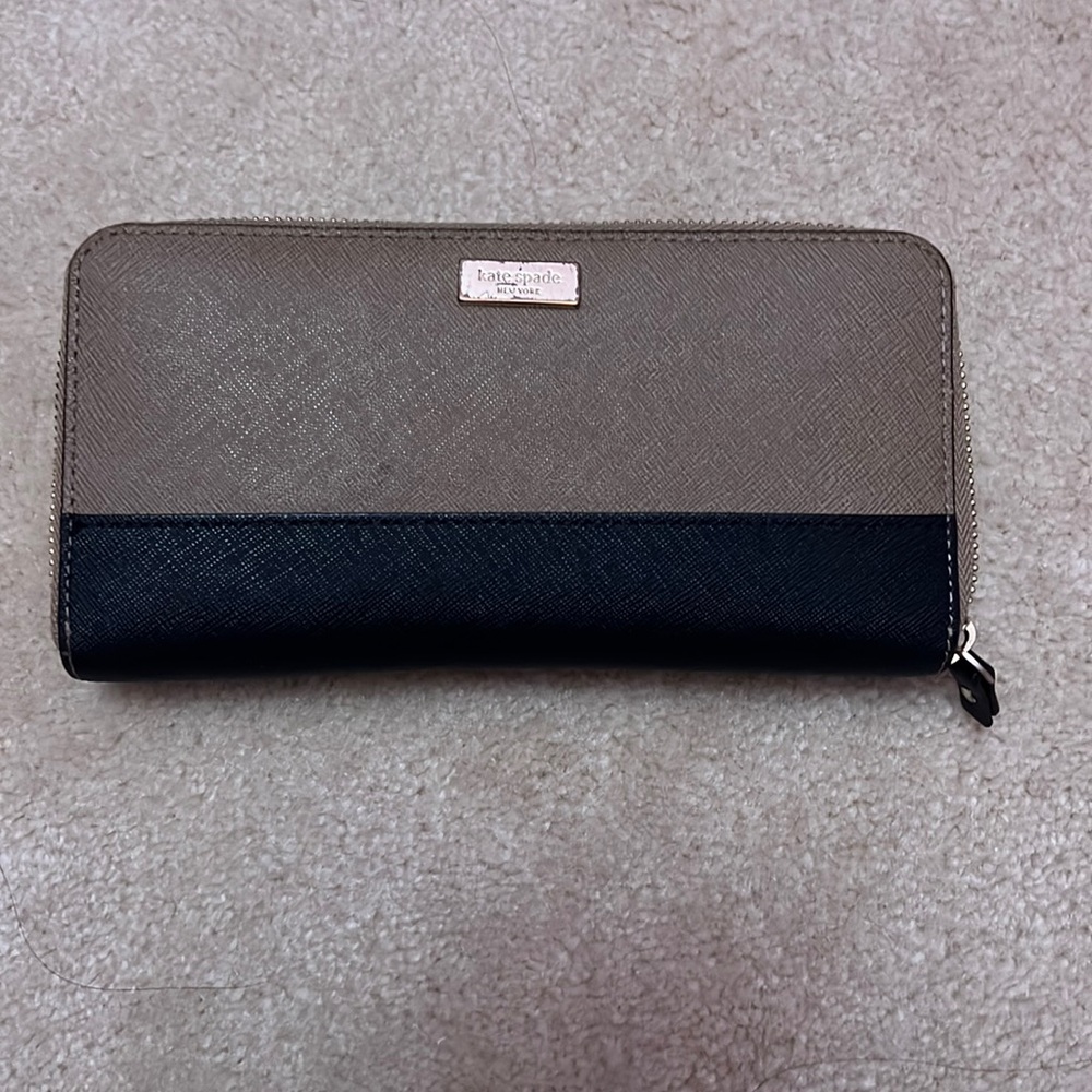 Kate spade accordion zip wallet